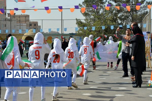 برگزاری المپیاد ورزشی درون مدرسه‌ای در بهارستان‌دو