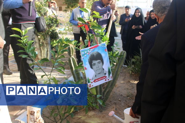 نواخته‌شدن زنگ انقلاب در مدارس استان بوشهر 