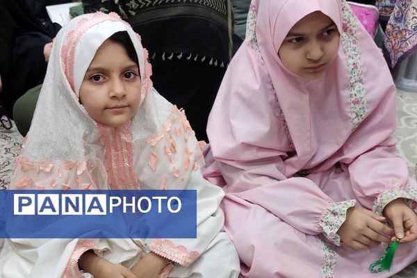 بازدید معاون پرورشی و تربیت بدنی ناحیه دو شهرری از مراسم اعتکاف دانش آموزی 