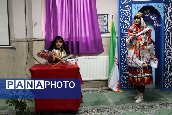 جشن و مولودی‌خوانی میلاد حضرت زهرا(س) در هنرستان آفرینش پردیس 