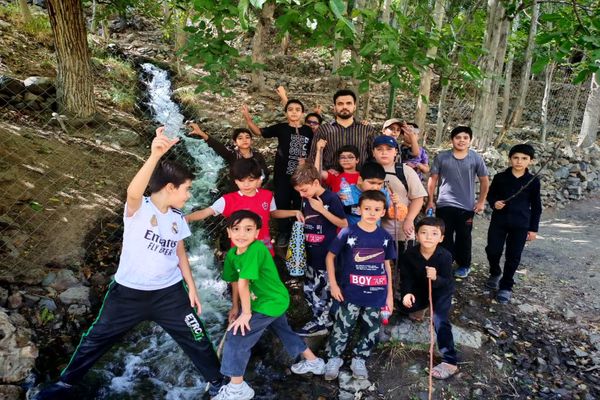 برگزاری اردوی فرهنگی تفریحی قرآن‌آموزان مسجد امام محمدباقر(ع) راوند در روستای مرق