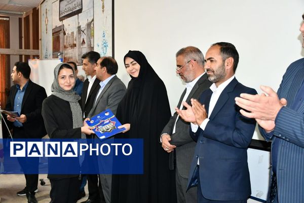 مراسم تجلیل از مدیران و رتبه‌های برتر کنکور ۱۴۰۴ در شهرستان مه‌ولات