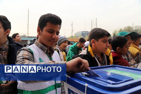 آیین نمادین کشوری بیست و هفتمین انتخابات شورای دانش‌‌آموزی