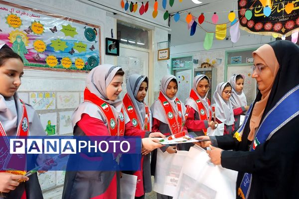 هفته کتاب همراه با پیشتازان کهریزک 