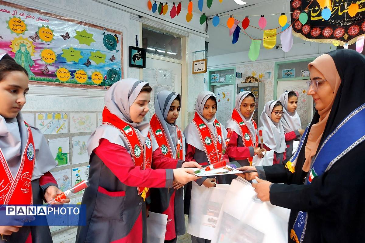 هفته کتاب همراه با پیشتازان کهریزک 