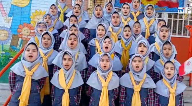 یک روز شاد در مدرسه خورسندیان با همکاری فرهنگسرای کتاب