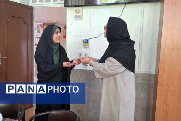 تقدیر از مدیر، کادر آموزشی و پرورشی آموزشگاه پویش ناحیه ۳شیراز 