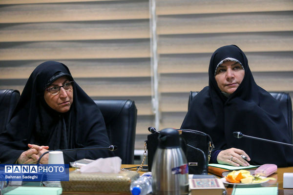 نشست صمیمی وزیر آموزش و پرورش با اعضای فراکسیون زنان مجلس شورای اسلامی