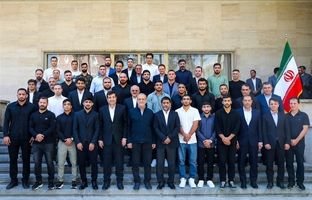 مراسم تجلیل از قهرمانان کشتی توسط رئیس جمهور برگزار شد