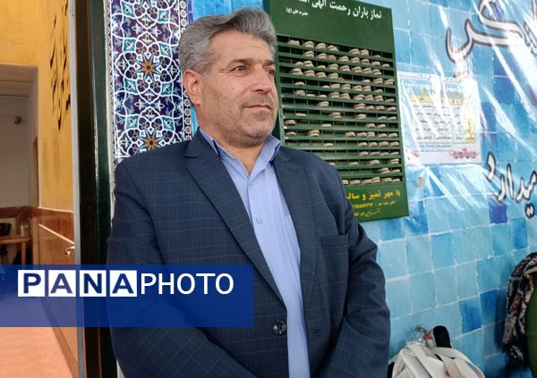 جلسه اولیاء مربیان در دبیرستان نمونه دولتی شهدای علم و فناوری بهارستان دو
