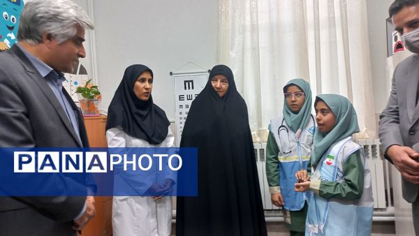 آئین افتتاحیه برنامه سفیران سلامت دانش آموزی استان خراسان رضوی در دبستان شاهد تحقیقی ناحیه ۶