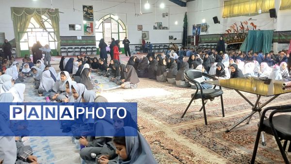 شادی‌ و‌ امید‌ در‌ دبستان‌ شهید‌ دیالمه‌ به‌ مناسبت‌ روز‌ جهانی‌ کودک‌