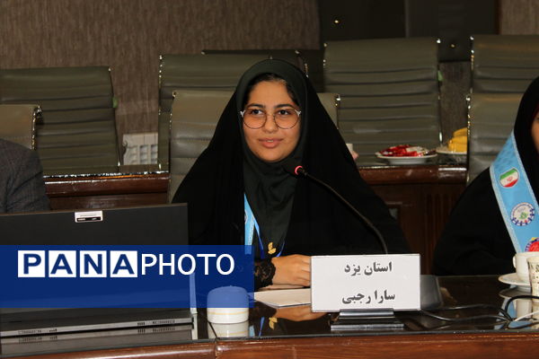 از دل کرمان تا قلب آینده؛ آغاز هم‌اندیشی دختران مجلس دانش‌آموزی