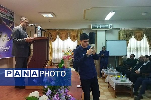 نشست صمیمی نخبگان و فرهنگیان سوادکوه با حضور معاون پارلمانی وزیر آموزش‌وپرورش 