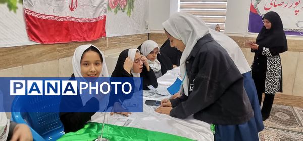 شور انتخابات شورای دانش‌آموزی در مدارس ناحیه 2 یزد