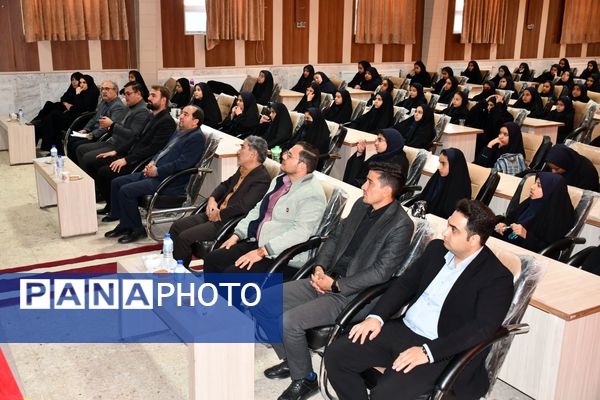 کارگاه هوش مصنوعی ویژه دانش‌آموزان دختر مقطع متوسطه اول شهرستان مه‌ولات