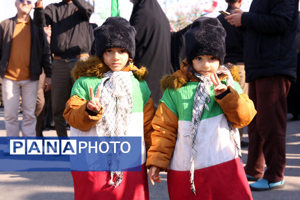 حس و حال نوجوانان در جشن چهل و ششمین سالگرد پیروزی انقلاب اسلامی 