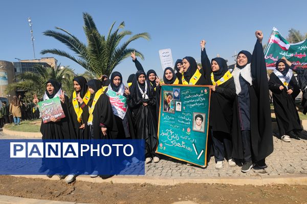 روز دانش‌آموز، روز خروشِ آگاهی و شادابی