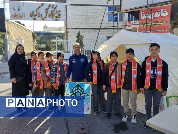 حضور باشکوه و جلوه گر دانش آموزان و اقشار مردم شهرستان شیروان در راهپیمایی ۱۳ آبان
