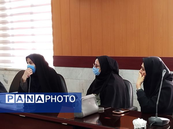 جلسه توجیهی هوای پاک ویژه مراقبان سلامت مدارس شهرستان کاشمر 
