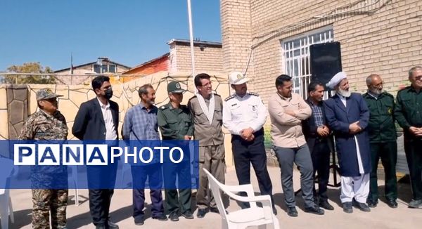 آیین افتتاحیه طرح بازگشایی مدارس و زنگ ایثار و مقاومت در شهرستان صالح آباد