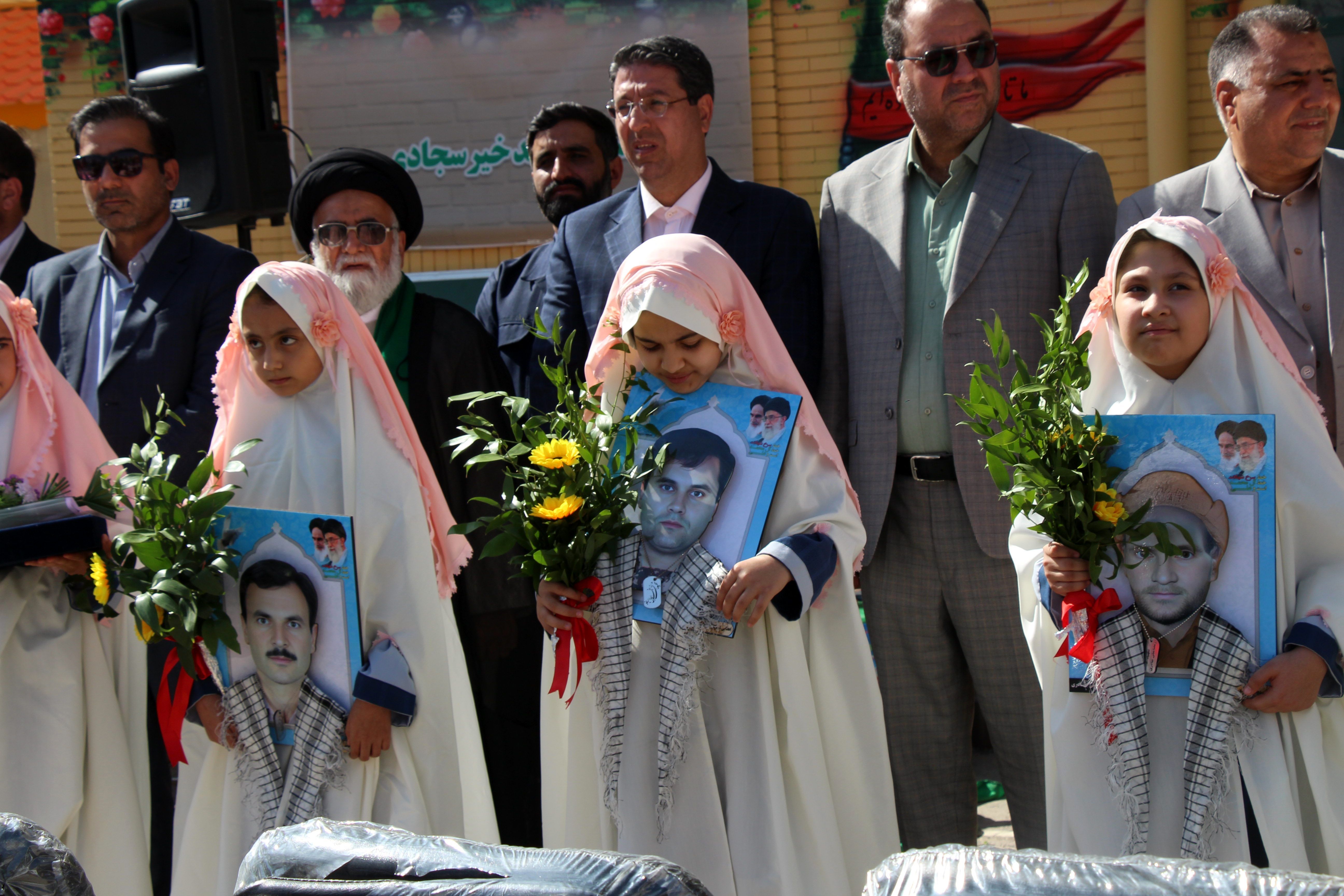 آیین بازگشایی مدارس در دبستان شاهد خیر سجادی 