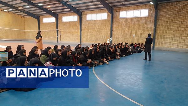 برگزاری «یکشنبه‌های مهارتی» طرح نماد در دبیرستان آرمیتا مصلی‌نژاد یاسوج