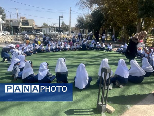 برگزاری جشن گرامیداشت هفته ملی و روز جهانی کودک در خاتم