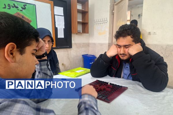المپیاد رویش رقابتی مفرح و جذاب با حضور دانش‌آموزان  پسر مقطع متوسطه ناحیه ۳شیراز 