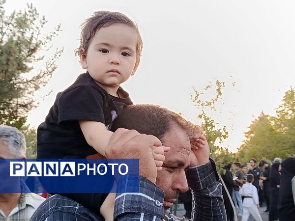 پیاده روی جاماندگان اربعین در کاشمر