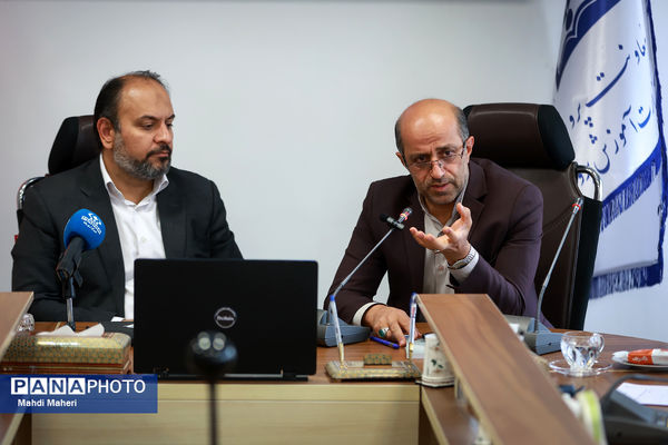 وبینار هم‌افزایی و همکاری در اجرای مطلوب غربالگری دانش‌آموزان متوسطه