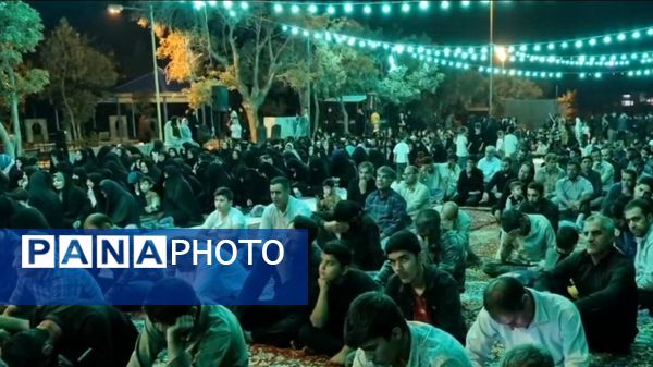 حضور پرشور مردم نورآباد در یادبود شهید حسین محمودی