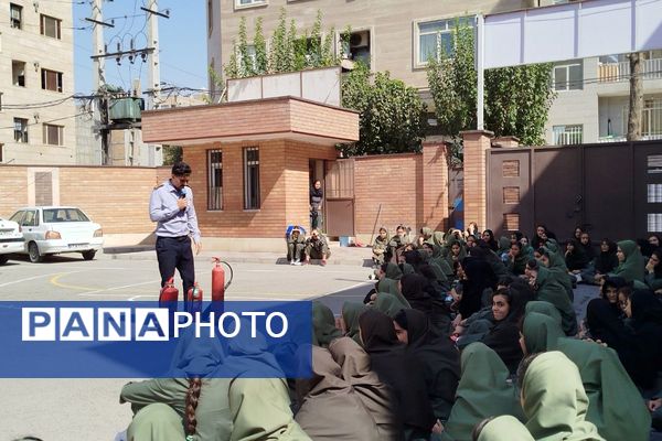 یادگیری ایمنی با قهرمانان آتش نشان