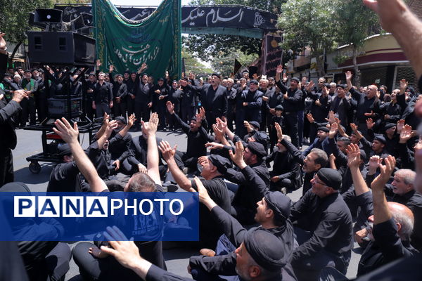 ظهر عاشورایی شهر اولین‌ها