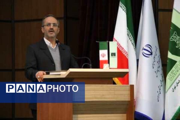 تقدیر از مسئولین سوادآموزی منطقه چهاردانگه به مناسبت کسب رتبه سوم استانی نهضت سوادآموزی 