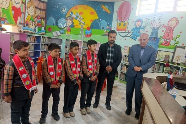 بازدید عوامل اجرایی دبستان شهید پسندیده از کتابخانه فدک فدافن