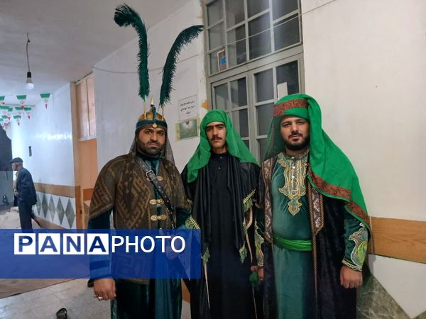 مراسم تعزیه خوانی شهادت حضرت عباس(ع) توسط ذاکرین دهستان شوراب صغیر