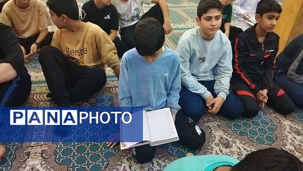 دم دمای اذان و قرائت آیاتی چند از قرآن 