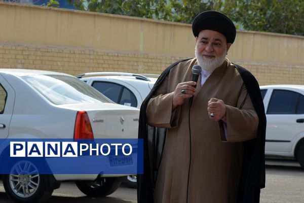 نماز باران، همخوانی زمین و آسمان در دبیرستان ولایت بهارستان‌دو