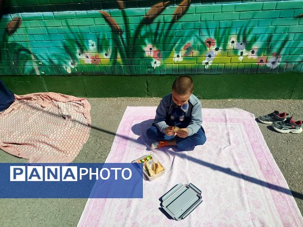 صبحانه سلامت در مدرسه پسرانه مبین شیروان