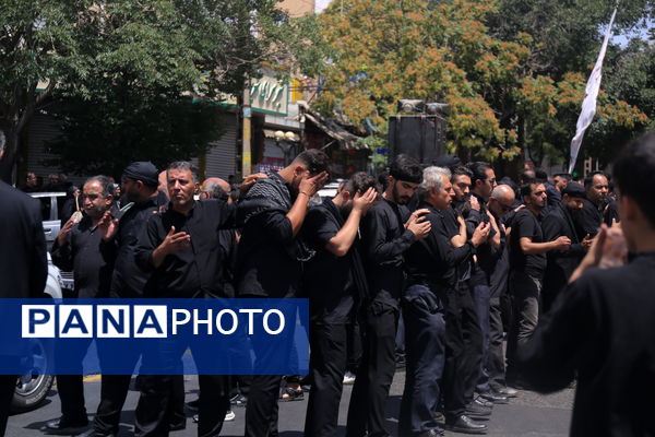 ظهر عاشورایی شهر اولین‌ها