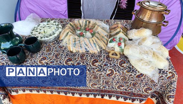 جشنواره غذا در مدرسه راه نور همدان