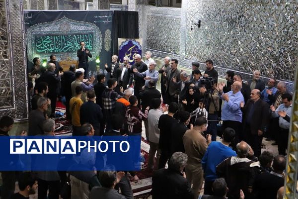 ارادتمندان اهل‌بیت در شب چهارم فاطمیه گرد هم آمدند