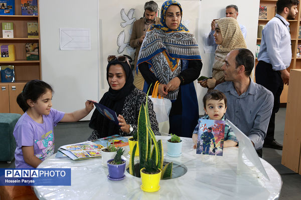 رونمایی از کتاب «مهدا در مدار لئو» در سی‌وششمین نمایشگاه بین‌المللی کتاب تهران