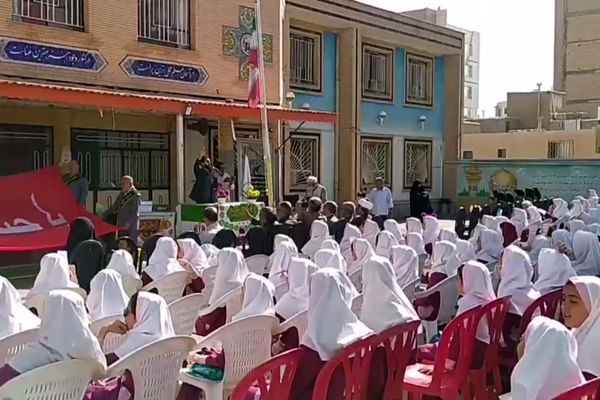 پویش کاشی حرم در دبستان شاهد شهیده محمودی بیرجند