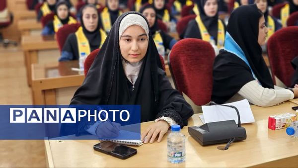 دیدار صمیمی دانش‌آموزان با استاندار کهگیلویه و بویراحمد 