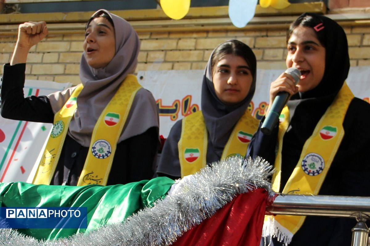 انتخابات همیار مشاور در مدرسه نشاط بهارستان دو