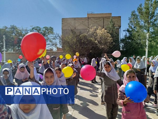 جشنواره روز جهانی کودک در دبستان شهید نجفی فدافن