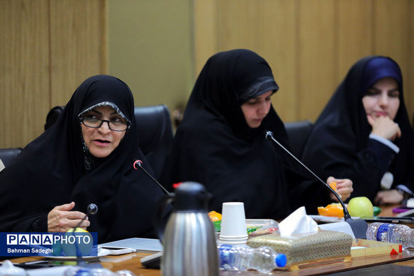 نشست صمیمی وزیر آموزش و پرورش با اعضای فراکسیون زنان مجلس شورای اسلامی