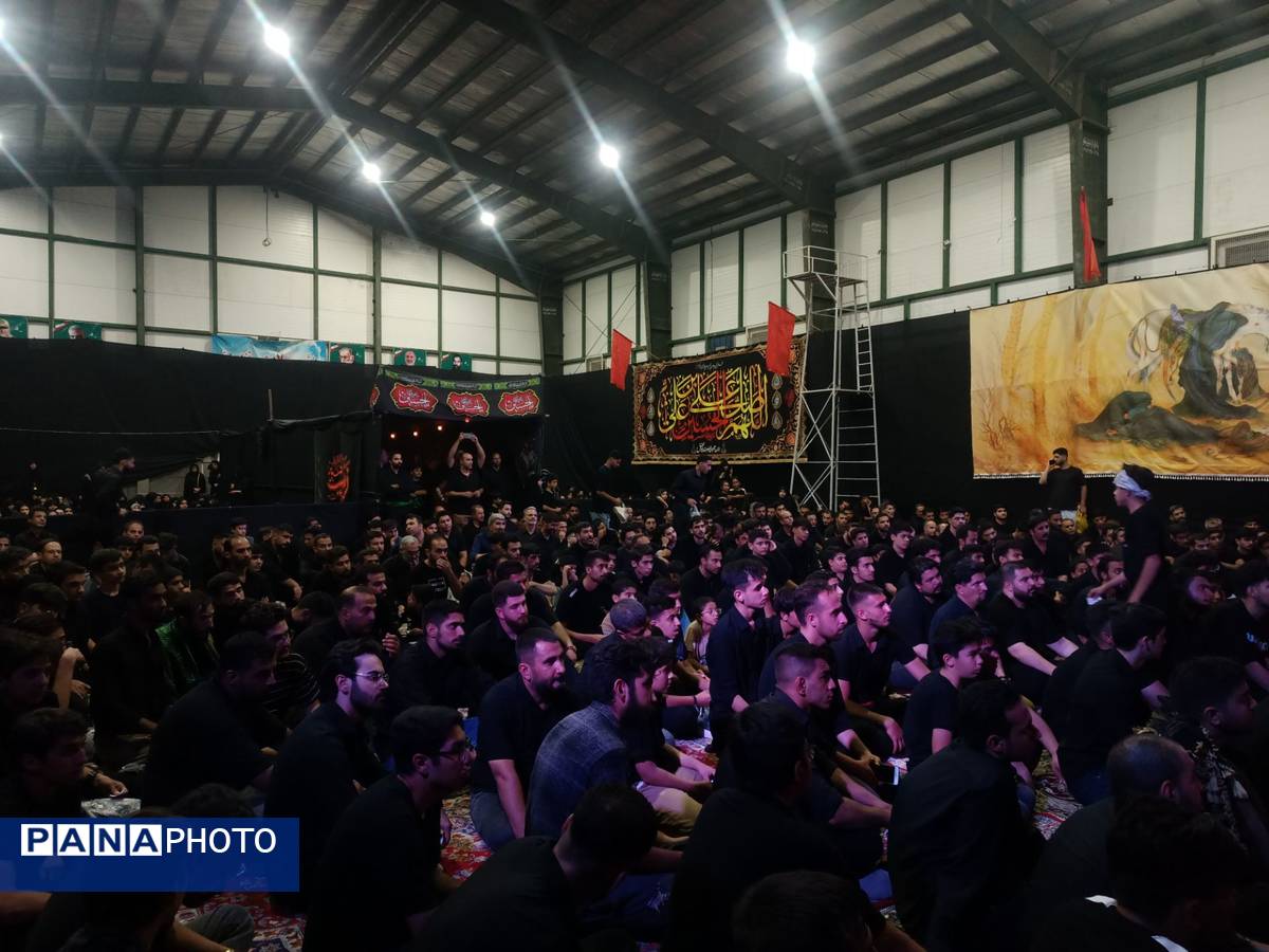 مراسم شب عاشورا در هیئت محبان ابوالفضل نیشابور 